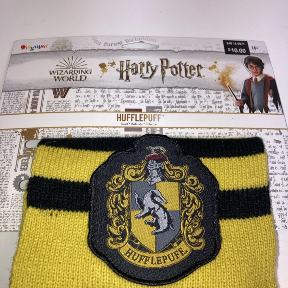 Warner Bros. Hufflepuff Hat Yellow and Black